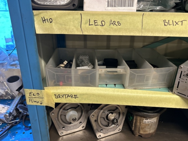 1457436-7 Collection of various electrical products - lamps, LED lighting, inverters, etc.