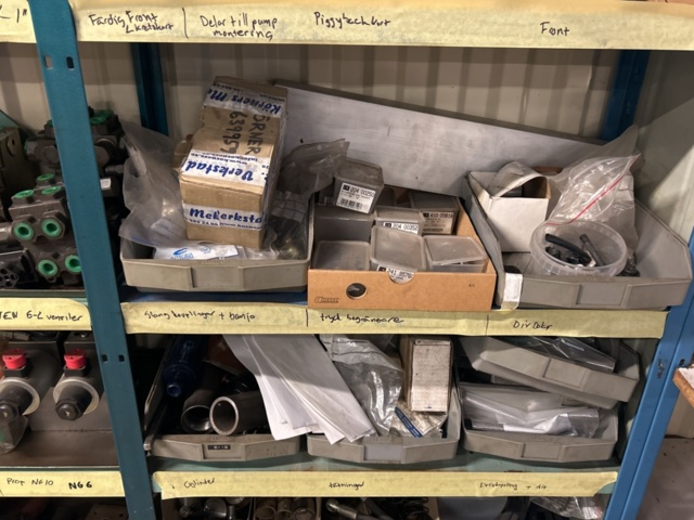 1457440-6 Lot of parts and documentation for RAC-T units