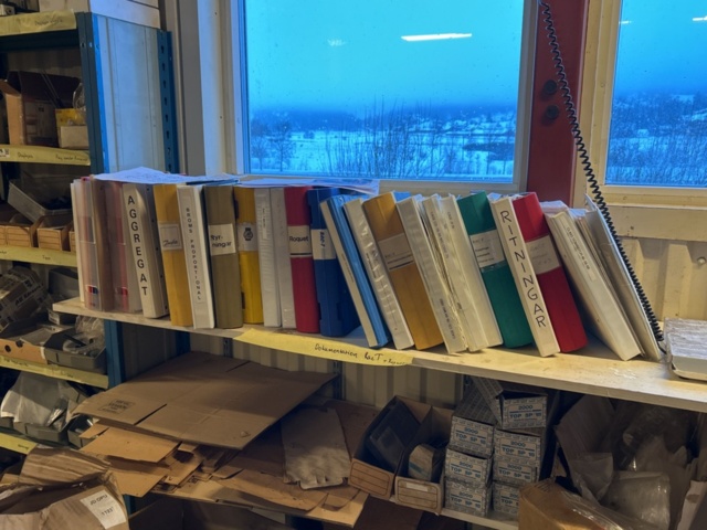 1457440-12 Lot of parts and documentation for RAC-T units