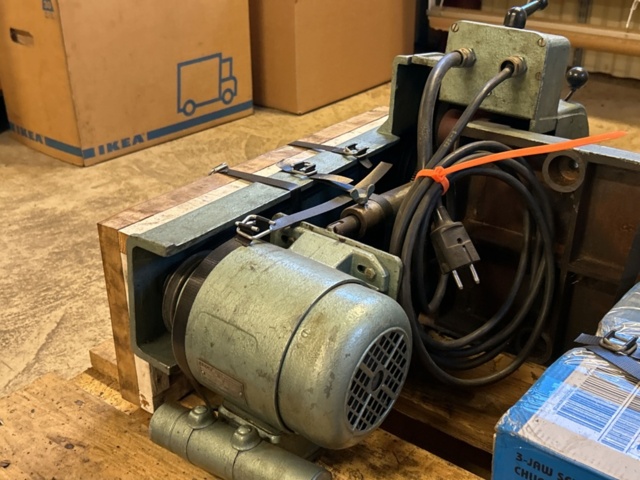 1457438-7 Benchtop lathe - incl. extra chuck