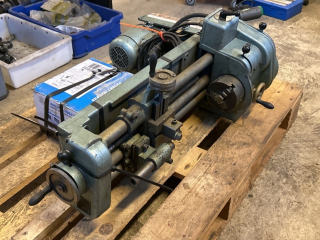 1457438-8 Benchtop lathe - incl. extra chuck