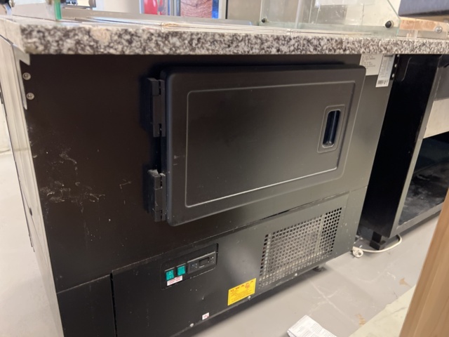 1469504-4 Exponeringsbänk - Igloo Gastroline 1.0 -2018