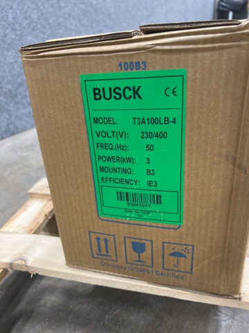 1471141-2 3-phase motor Busck T3A100LB-4 3kw 1400 r/m 230/400V B3