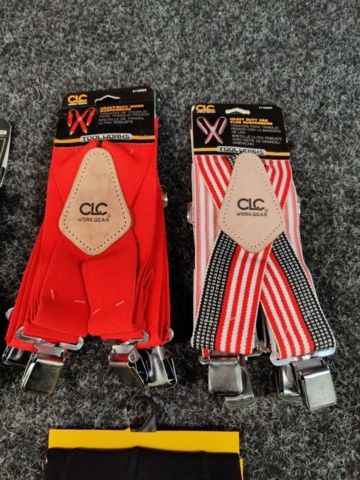 1468687-4 Suspenders, underpants and goggles