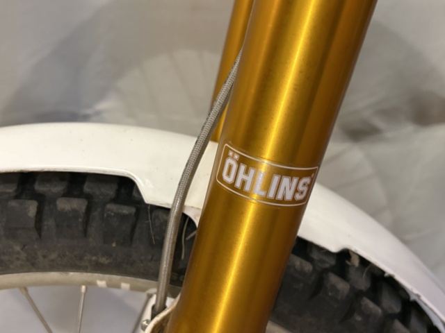 1457449-10 Elektrisk enduro/cross med Öhlins-dämpare - Cake Kalk