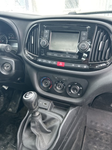 1470158-20 Fiat Doblò WORK UP 1.6 Multijet Manuell, 105hk -2022