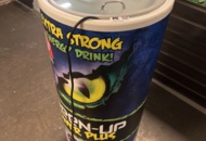 1469522 Dryckesbehållare