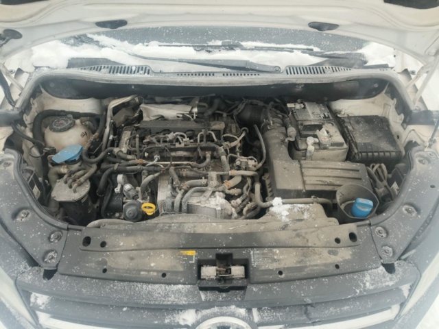 1401225-28 Volkswagen Caddy Van 2.0 TDI BMT -2019 Reparationsobjekt