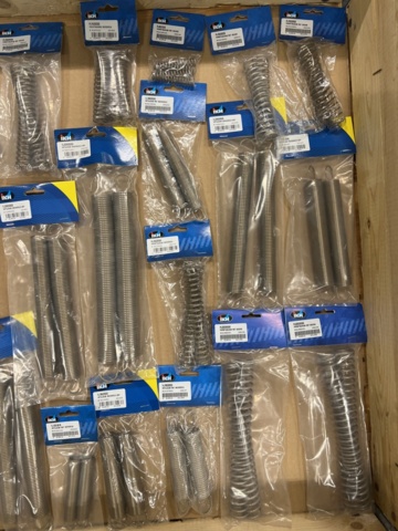 1471143-2 Lot with compression springs, IKH