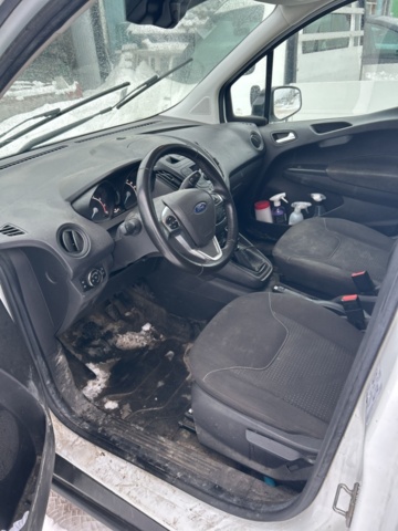 1470159-14 Ford Transit Courier 1.0 EcoBoost Manuell, 100hk -2020