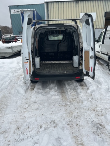 1470159-24 Ford Transit Courier 1.0 EcoBoost Manuell, 100hk -2020