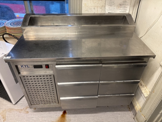 1469009-9 Kylbänk med draglådor och ränna