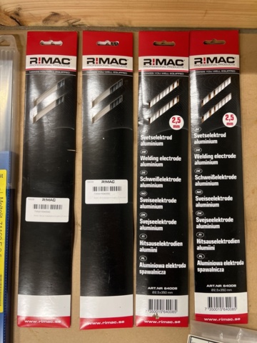 1471152-5 Assortment of welding accessories