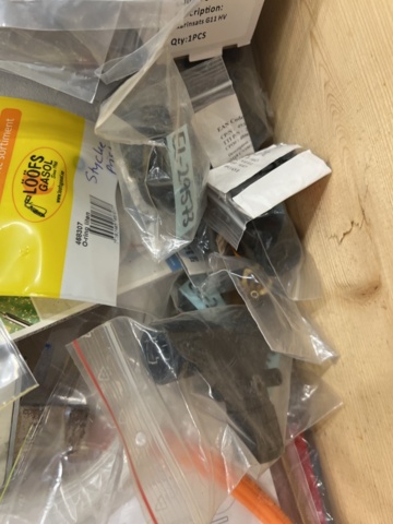 1471152-14 Assortment of welding accessories