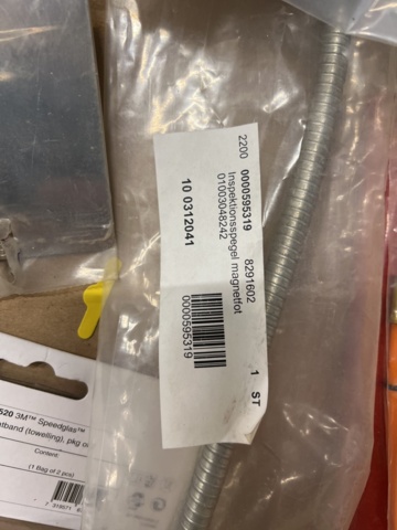 1471152-15 Assortment of welding accessories