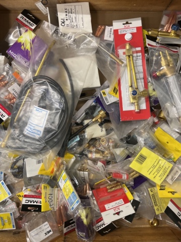 1471153-3 Lot of welding accessories