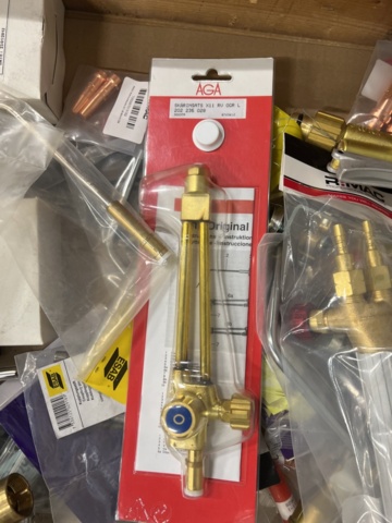 1471153-7 Lot of welding accessories