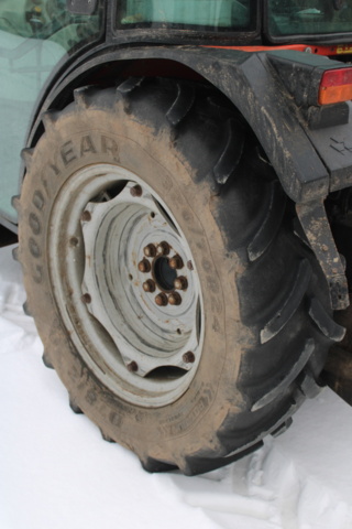 1470707-9 Traktor Massey Ferguson 3435GE 2004 (2481 h)