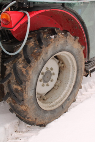 1470708-8 Traktor Massey Ferguson 3640GE 2013 (4164 h)