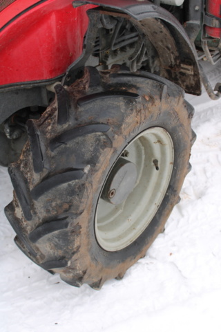 1470708-10 Traktor Massey Ferguson 3640GE 2013 (4164 h)