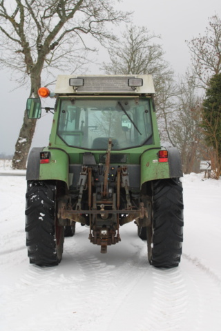 1470706-7 Traktor med frontlastare Fendt 280S 2003 (6710 h)
