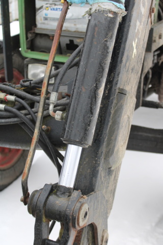 1470706-31 Traktor med frontlastare Fendt 280S 2003 (6710 h)