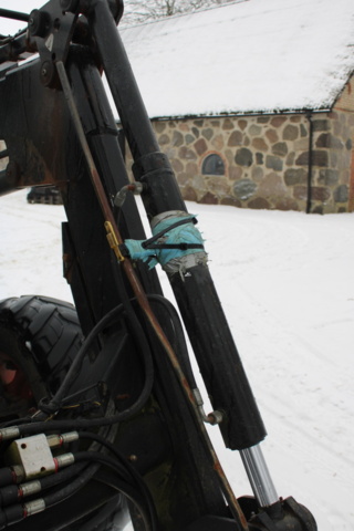 1470706-39 Traktor med frontlastare Fendt 280S 2003 (6710 h)