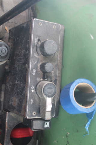 1470706-47 Traktor med frontlastare Fendt 280S 2003 (6710 h)