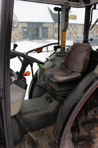 1470708-35 Traktor Massey Ferguson 3640GE 2013 (4164 h)