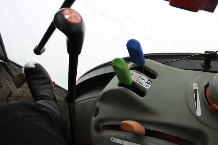 1470708-38 Traktor Massey Ferguson 3640GE 2013 (4164 h)