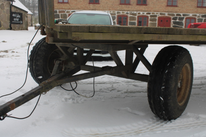 1470709-11 Traktorvagn 5,5 m