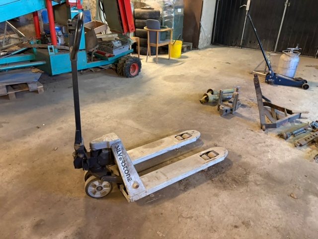 1470755-2 Palldragare Silverstone 2500 kg