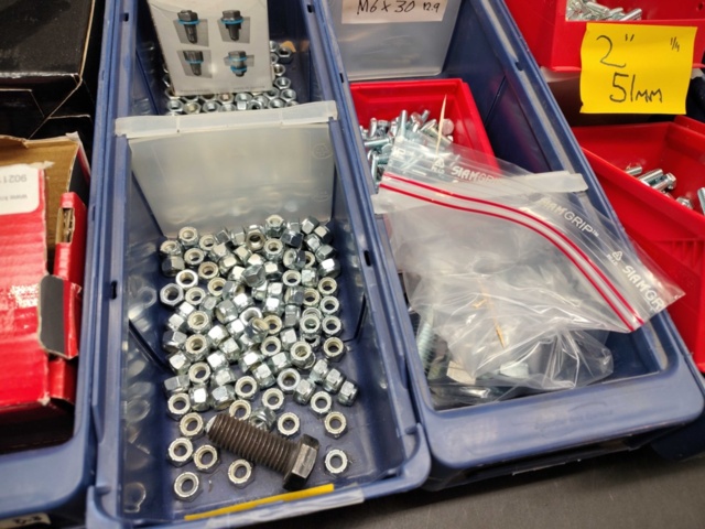 1471035-5 Fästelement - blandat sortiment