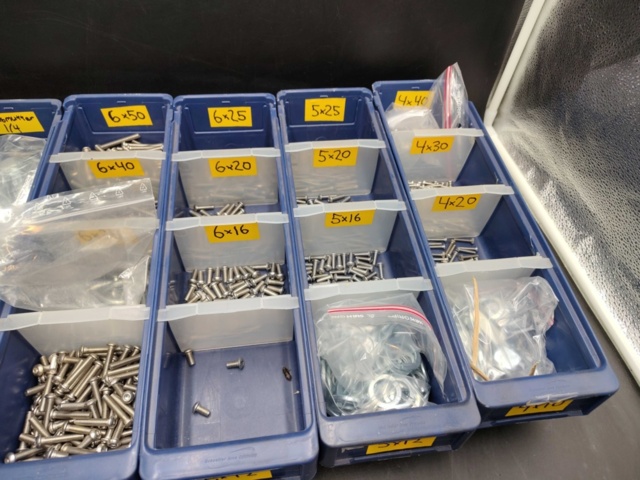 1471036-3 Fästelement - blandat sortiment