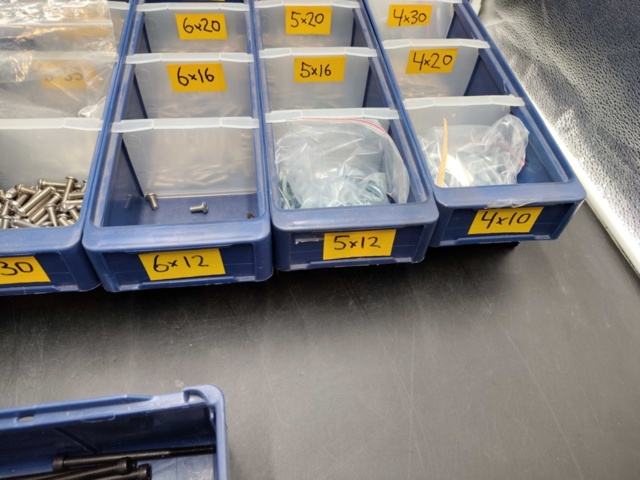 1471036-6 Fästelement - blandat sortiment