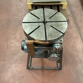 1372880-2 Rotating welding table with electric motor