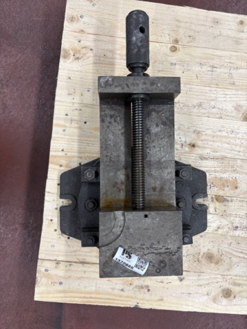 1372886-1 Maskinskruvstycke