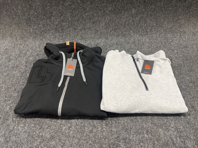 1448064-1 2 st tröjor L.Brador, Strl 3XL