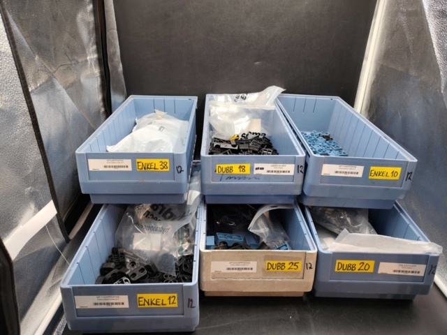 1471053-1 Rörklammer, flera st- Specma, enkel och dubbel