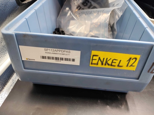 1471053-7 Rörklammer, flera st- Specma, enkel och dubbel