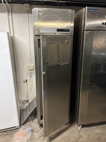 1469033-6 Kylskåp - Porkka TFUR520C-6S Future C520