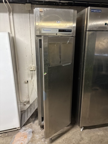 1469033-1 Kylskåp - Porkka TFUR520C-6S Future C520