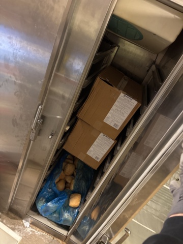 1469035-7 Frysskåp med dubbeldörrar - FRYS