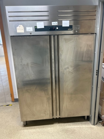 1436276-2 Frysskåp - Asber GGN-1402 - osäker funktion