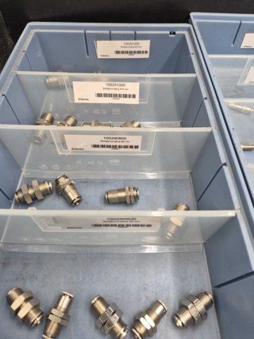 1471065-3 Parti med tryckluftskopplingar – raka, T- och L-kopplingar