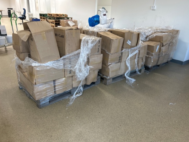 1436284-1 Parti med latexhandskar ca 60 kartonger - Hy Care (Small)