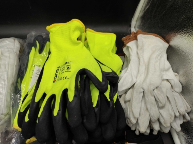 1472348-5 Arbetshandskar, 55 st – Guide, Tegera, stl 9, blandade modeller