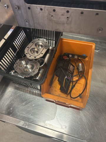 1470178-6 Industriell fyllnings- och transportörlinje