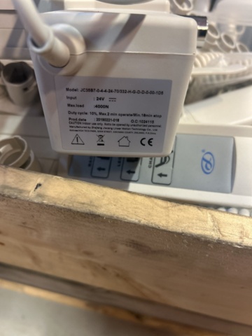 1470179-8 Parti elektriska linjärställdon