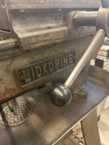 1470180-5 Revolver svarv